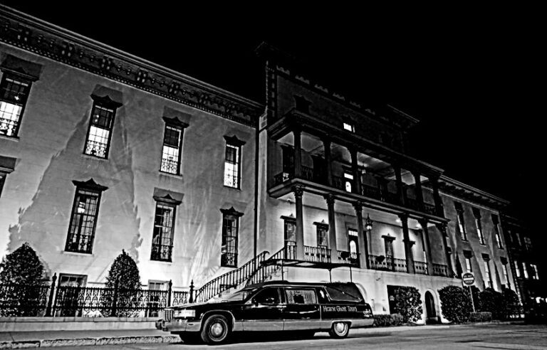 Public Hearse Tour In Savannah Ga Hearse Ghost Tours